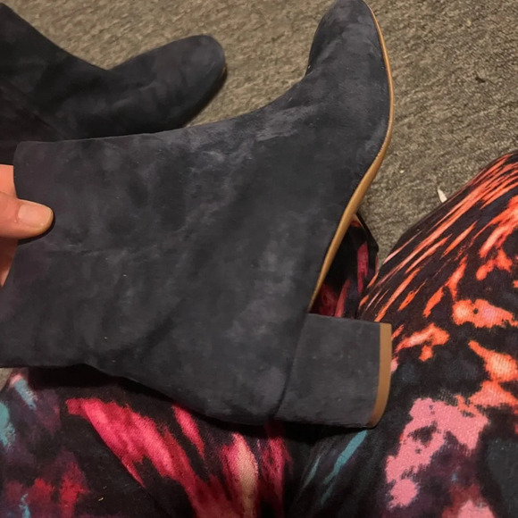 Mansur Gavriel Blue Suede Chelsea Boots, size 37 - Picture 3 of 8